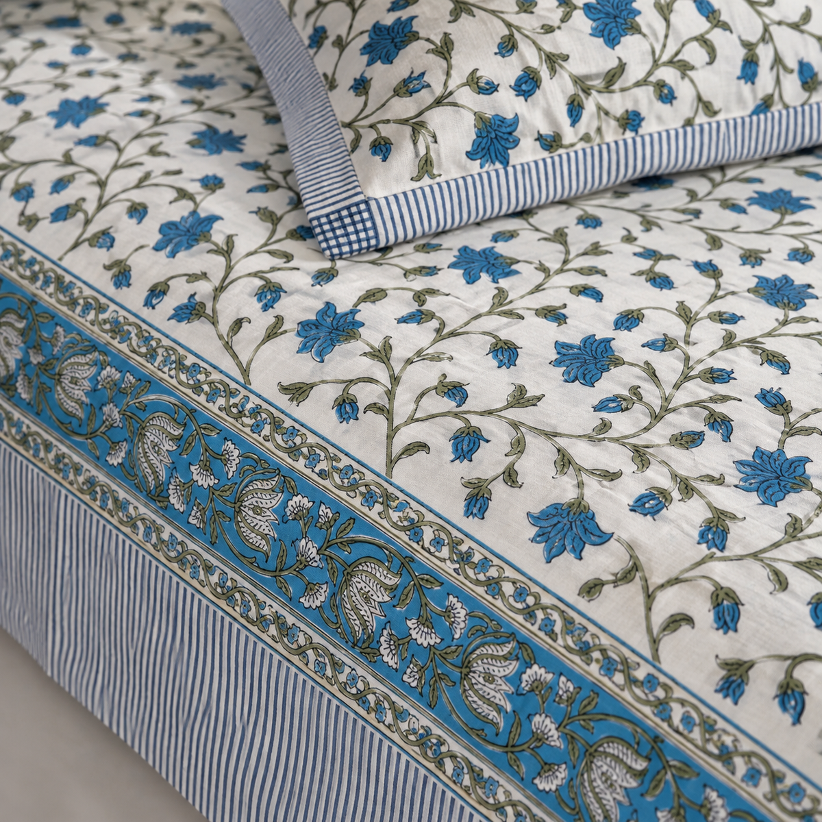 Blue Floral Vine Bedsheet Set, close-up of the print, border and pillow cover