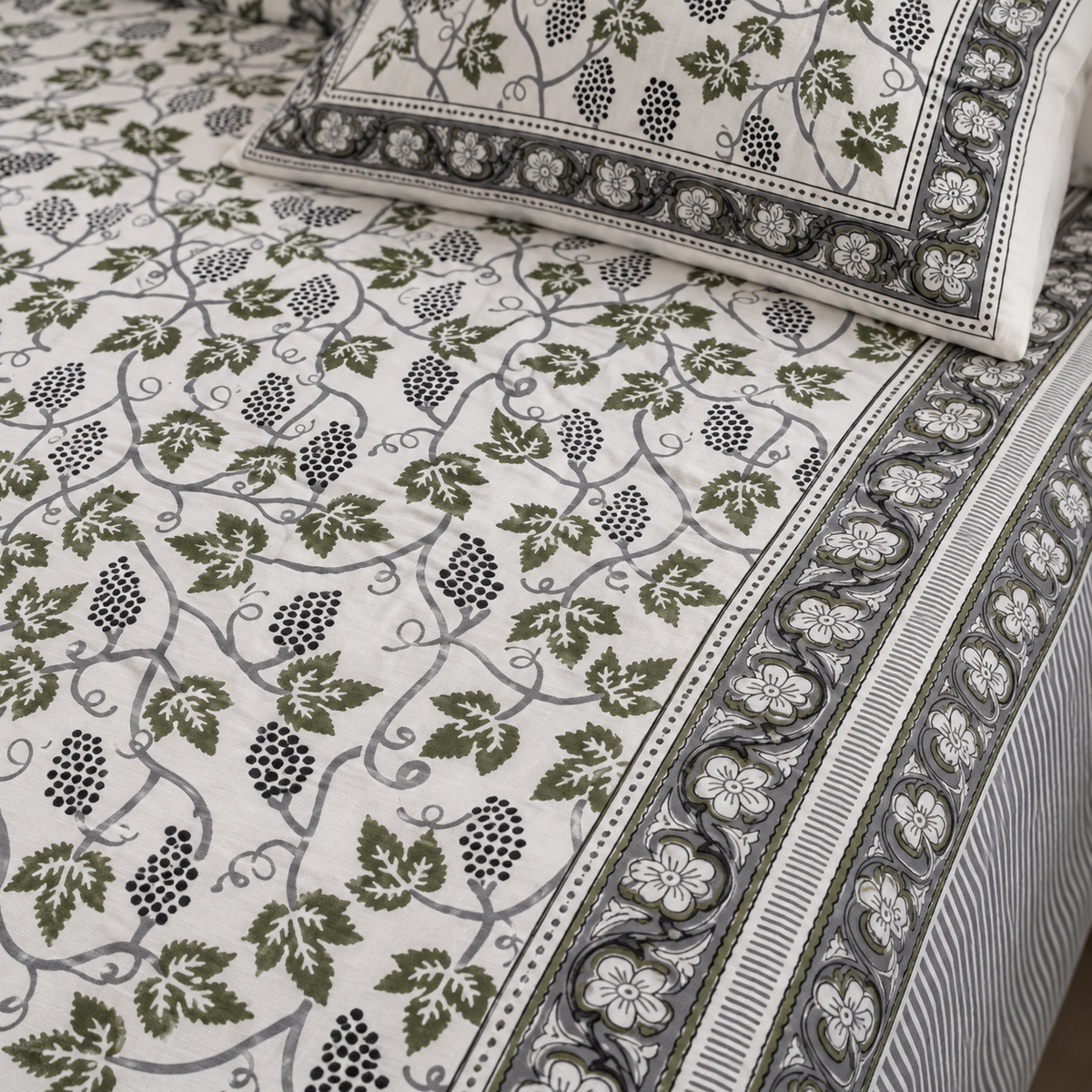 Grapevine Print Bedsheet Set, close-up of the print, border and pillow cover