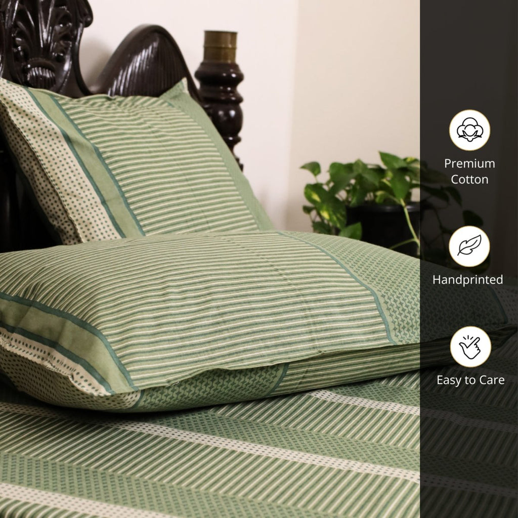 Pure Cotton Bedsheet for Double bed with 2 Pillow Covers | Handprinted Textured Design in Fern Green & Off White |Marigold Collection